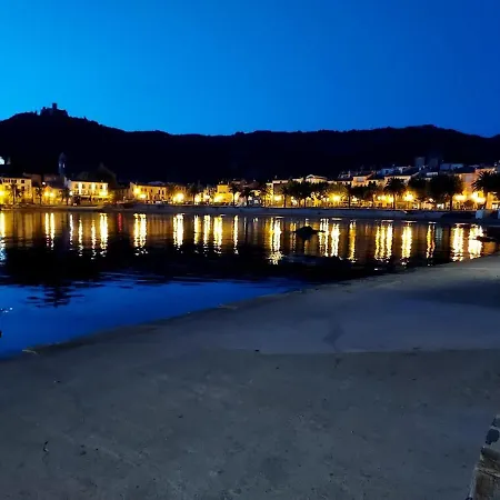 Daire Rocade De Appt T4 Avec Grande Terrasse Et Garage Collioure