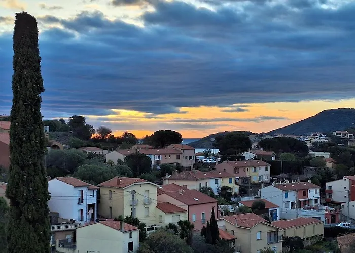 Rocade De Appt T4 Avec Grande Terrasse Et Garage * Collioure